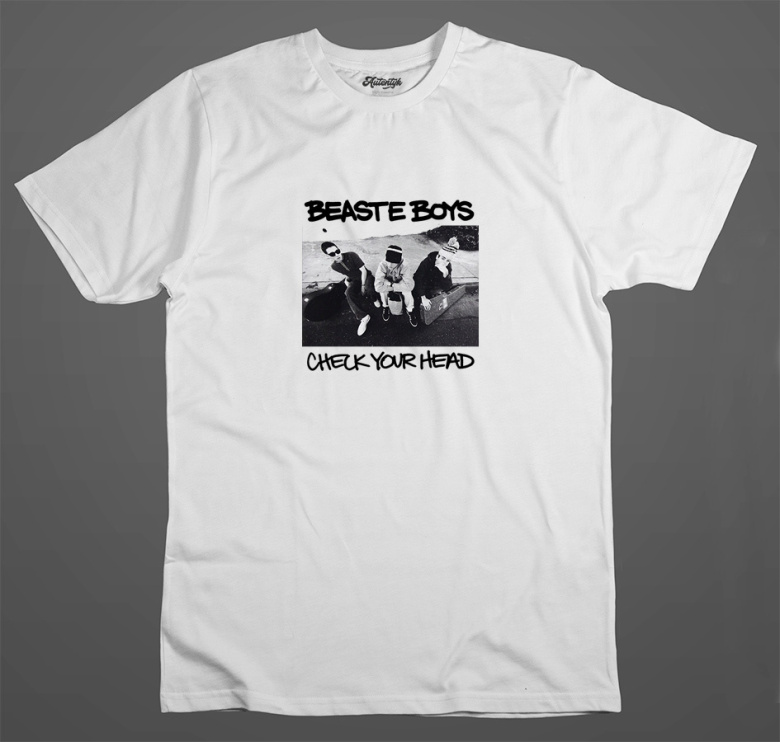 ミュージシャン 04's BEASTIE BOYS T-shirt OUTLET＞Champion x Beastie Boys クルーネックTシャツ(220123)